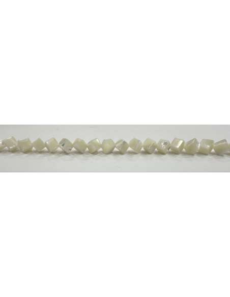 Nácar dado 4mm