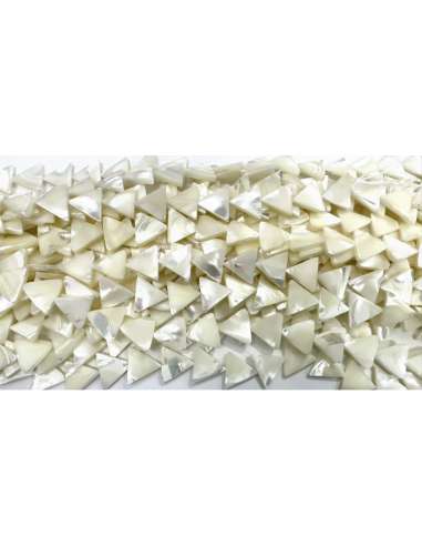 Nácar triángulo 18x16mm