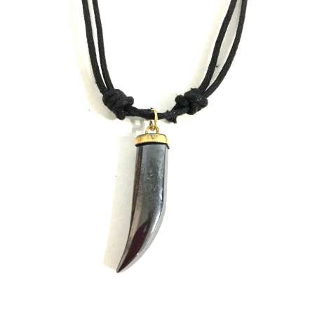 Hematite colmillo dorado