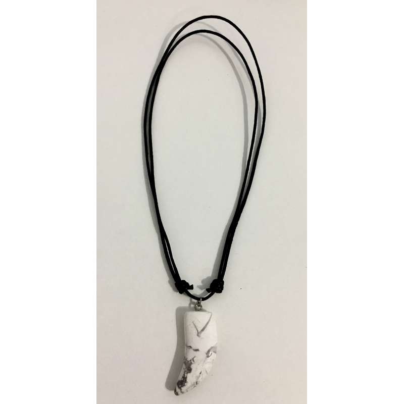 Howlite colmillo plano