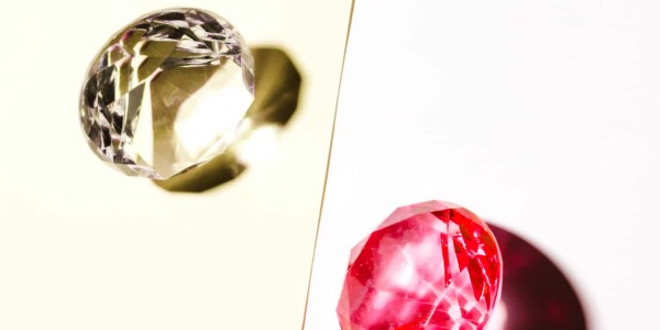 El enfrentamiento definitivo entre piedras preciosas y semipreciosas: ¿Cuál es la diferencia?